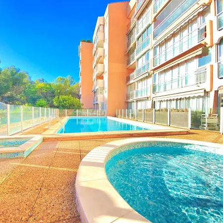 Apartment Les Plages By Scls Locations Cannes