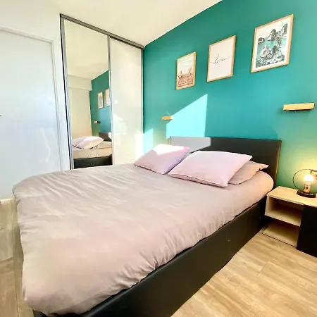 Apartment Les Plages By Scls Locations Cannes