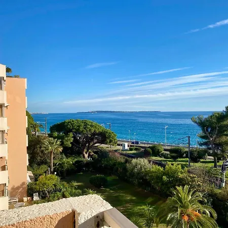 Apartment Les Plages By Scls Locations Cannes